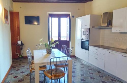 Amantea Apartment | A casa di Anna - vista mare nel centro storico