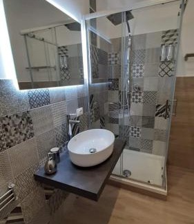 Corso dei Mille - Sant'Erasmo Bed & Breakfast | A Casa di Josephine