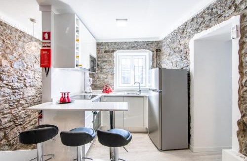 Camara de Lobos House | A CASINHA