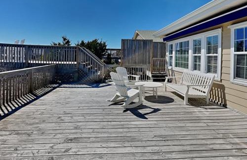 Topsail Beach House | A Charm of Finches