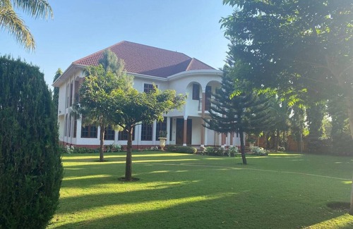 Moshi Bed & Breakfast | A charming, child-friendly luxury villa in the outskirt of Moshi