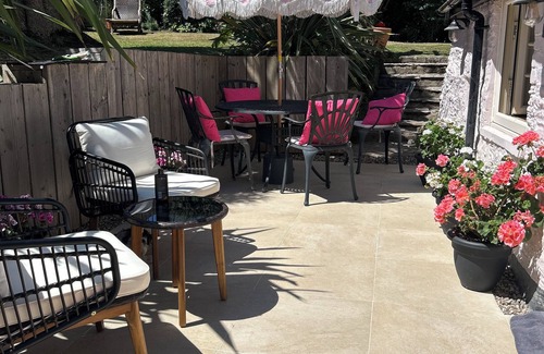 Brixham Cottage | A charming detached cottage with lovely garden and parking. EV charger available