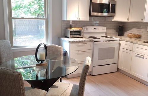 West Ashley Apartment | A-Charming Duplex- 4 miles to Downtown and Close To All Areas
