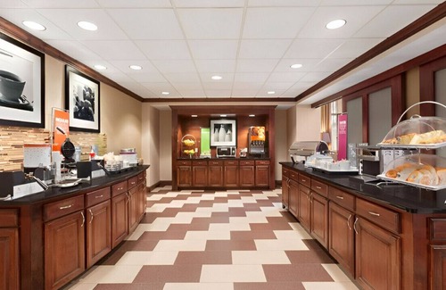 Opelika House | A Charming King Bed! With Free Breakfast