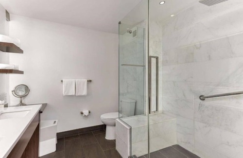 Capitol Hill House | A chic stay in the Golden Triangle !