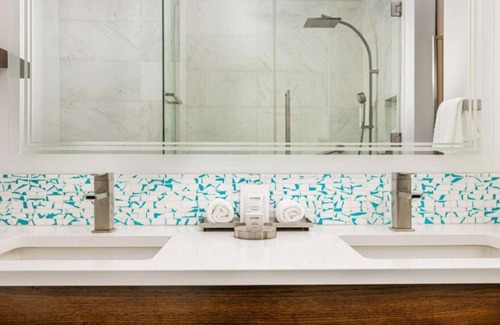 Capitol Hill House | A chic stay in the Golden Triangle !