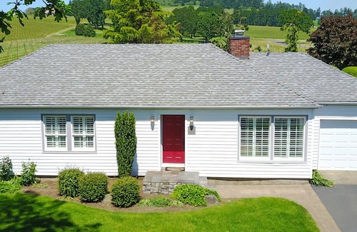 Dayton House | A Classic Retreat Among the Vines