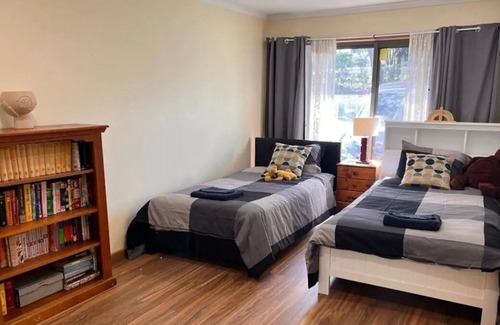 Torrens Park House | A comfortable 3 bedroom family home closer to the city, hills and the beach!