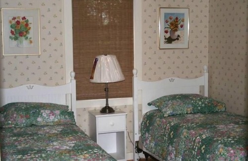 Bass Harbor Cottage | A Comfortable and Well Furnished Cottage Away from Home