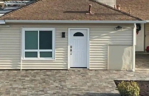 South San Mateo Apartment | A Comfortable & Private Guest House