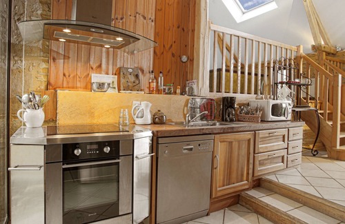 Daglan House | A comfortable recently renovated barn, set in walnut grove with magnificent view