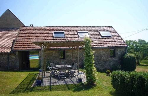 Daglan House | A comfortable recently renovated barn, set in walnut grove with magnificent view