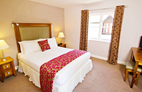 Newton Saint Petrock Condo | A Condo Resort With the Ideal English Getaway
