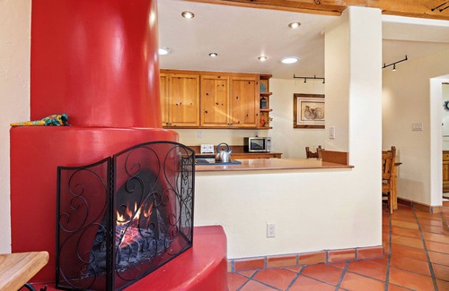 Northeast Santa Fe Hotel | A Condo With All The Comforts Plus Extras at Fort Marcy