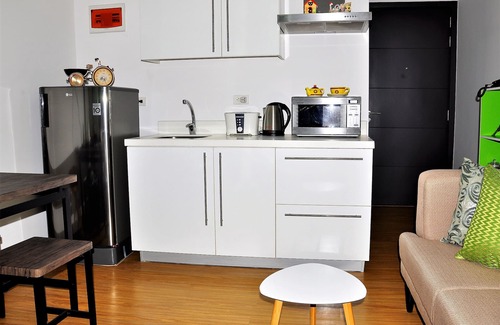 Makati Condo | A Cool Space @ A Great Location - Be@727Homes