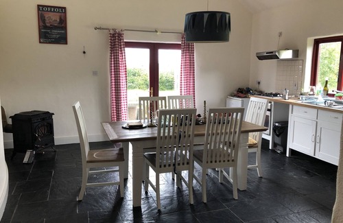 Westport House | A cosy 4 bedroomed house in a quiet scenic setting in Murrisk, Mayo.