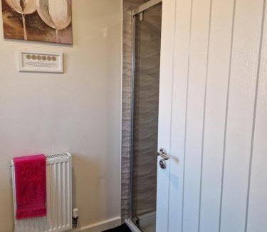 Hereford House | A cosy modern house with 2 beautiful double rooms