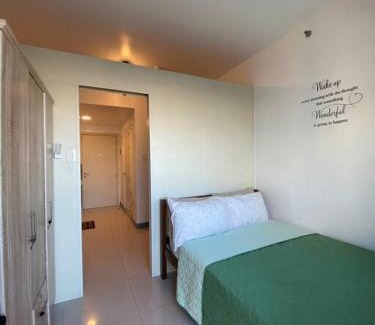 Las Pinas Apartment | A Cozy 1 Bedroom Unit with a Parking at Tower 2 South Residences SM Southmall