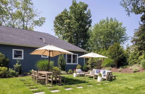 Southold House | A cozy and family-friendly haven with heated pool, minutes from the beach