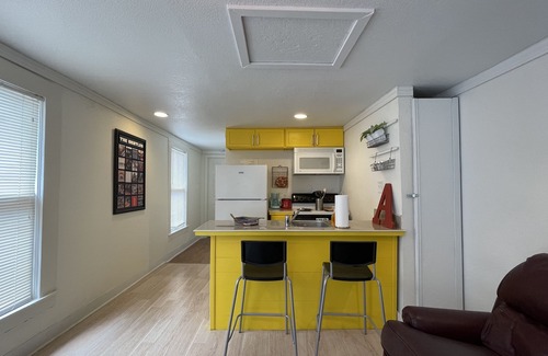 Northwest Los Angeles Heights House | A Cozy Apt for 2 | On Site Free Parking