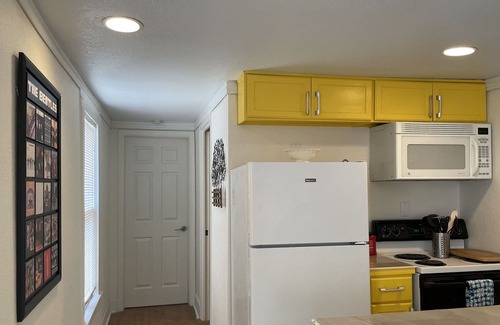 Northwest Los Angeles Heights House | A Cozy Apt for 2 | On Site Free Parking