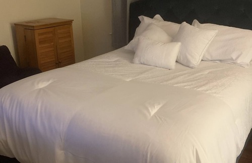 York House | A cozy two bedroom home within walking distance to many popular areas in York.