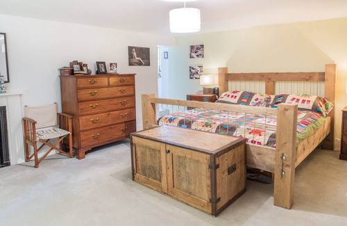 Beaminster Other | A delightful family farmhouse set in 17 acres of beautiful Dorset countryside.