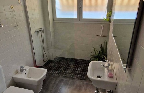 Malaga Apartment | A dos Minutos de la Playa y sus Chiringuitos Andando, y a un Paso del Centro