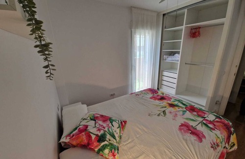 Malaga Apartment | A dos Minutos de la Playa y sus Chiringuitos Andando, y a un Paso del Centro