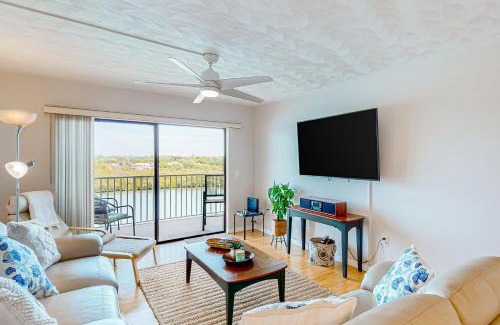 Indian Shores Apartment | A Dreamer's Cottage
