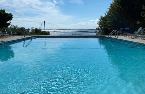 Mid-Coast and Islands Cottage | A fabulous family cottage, with ocean views throughout~