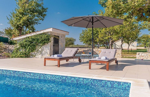 Drnis Villa | A family vacation home the Krka National Park