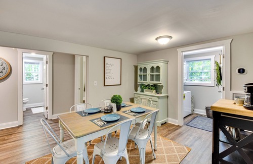 Anderson Cabin | A-Frame Anderson Cabin: Half Mi to Lake Hartwell!