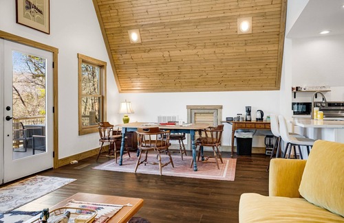 Marshall Cabin | A-Frame Cabin near Marshall and Asheville