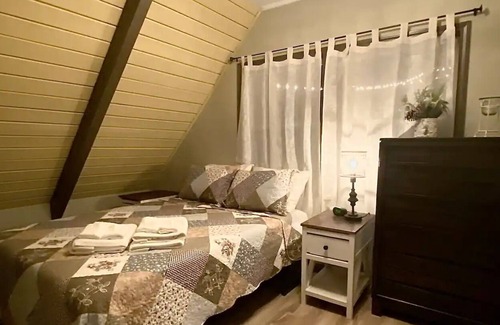 Sunset House | A-Frame Cabin w/Hot Tub