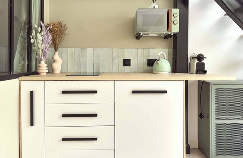 7th Arrondissement Apartment | A gem between Le Panier and the Old Port