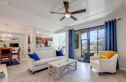 Lakewood Ranch Condo | A Golfer's Dream Get Away. Enjoy resort style living at Lakewood National.