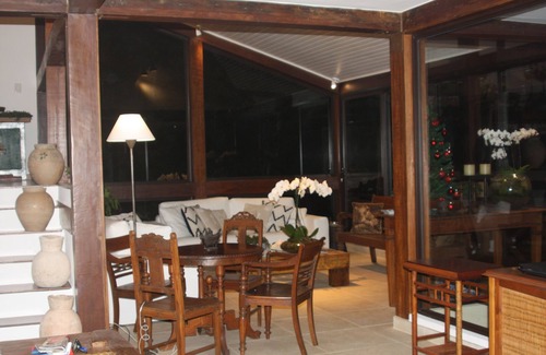 Cidade Jardim Tom House | A good place to conjugate the verb to love
