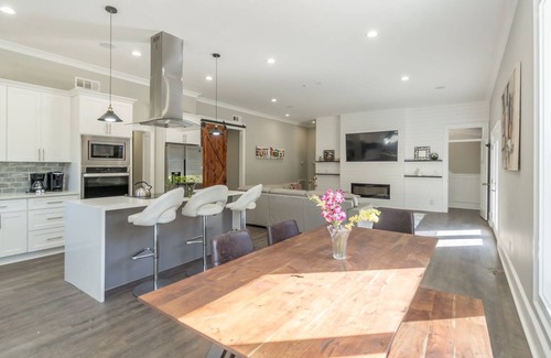 Milton House | A Gorgeous and Luminous modern farmhouse on 5 acres