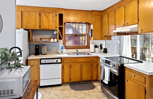 Southeast Raleigh House | A Happy Home in Garner