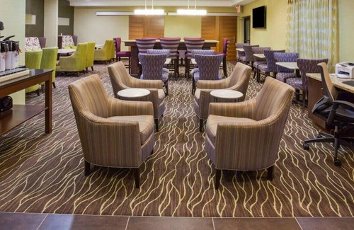 Woodbury House | A Haven of Comfort and Tranquility! W/ Free WiFi