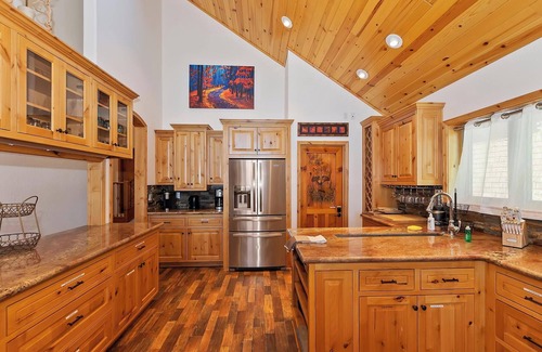 Fawnskin Cabin | A Heavenly View by Destination Big Bear : Million Dollar View in this Beautifully Remodeled Custom Home in North Shore! Lake Views! Game Table! Pet Friendly!