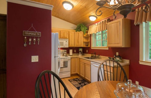Port Angeles Cottage | A Hidden Haven & Water Garden Cottages