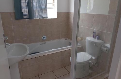 Greater Johannesburg Metropolitan Area Apartment | A home away from home