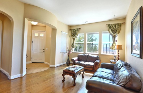 Silver Creek House | A House With Amazing Full View of City Lights