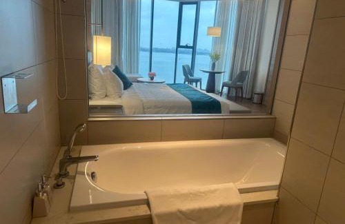 Ha Long Apartment | A La Carte Ha Long Bay - Sea View Apartment