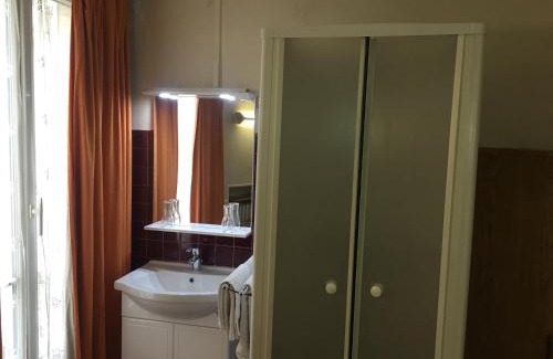 Saint-Vincent-de-Paul Hotel | A la Pinte du Nord
