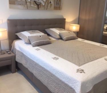 Roquebrune-sur-Argens House | A la Verte Campagne - Appartements / Gîtes