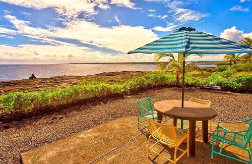 Keaau House | A Large Oceanfront House w/Private Pool