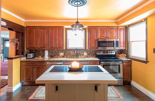 Bay View House | A Large Rustic Farmhouse In Bay View, Wisconsin